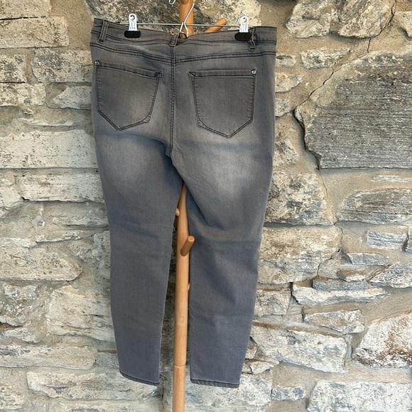 Kenzie bling jeans - Picture 3 of 9